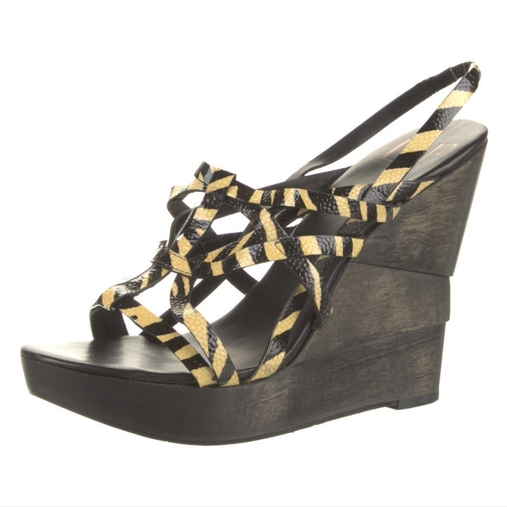 DIANE VON FURSTENBERG Patent Leather Printed Slingback Sandals